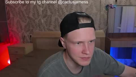 Snapshot of cactusjames_69 chatting on 28, 11, 2025 James online show from 28, 11, 2025