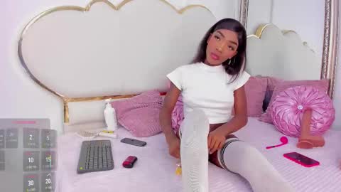 Cahitlin  online show from 9, 9, 2025