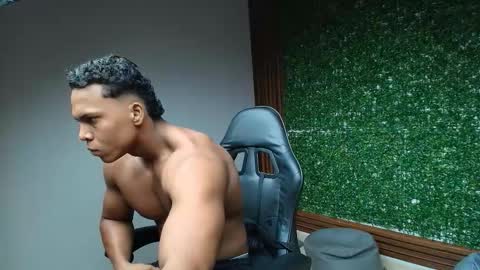 Snapshot of cain_grey chatting on 14, 12, 2025 cain online show from 14, 12, 2025