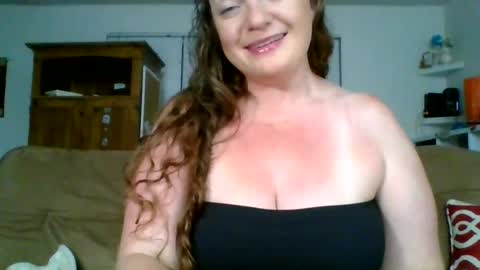 caitieluvs online show from 21, 7, 2026