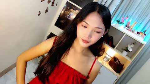 Snapshot of caitlin_x chatting on 10, 9, 2025 caitlin online show from 10, 9, 2025