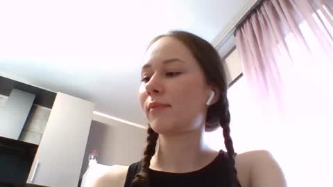 Sara online show from 9, 6, 2026