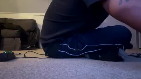 Snapshot of cakezoverfakez chatting on 14, 11, 2025 longjohns online show from 14, 11, 2025