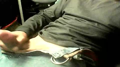 Snapshot of calisguitar chatting on 3, 12, 2024 Calisguitar online show from 3, 12, 2024