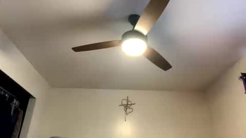 calishop1 online show from 23, 11, 2025