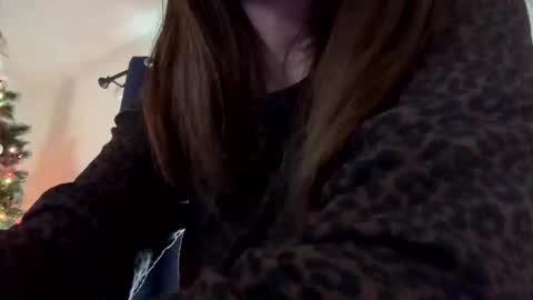 Snapshot of calishop1 chatting on 21, 12, 2025 calishop1 online show from 21, 12, 2025