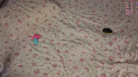 Snapshot of call__me_mommy_ chatting on 28, 11, 2025 Nancy Please thumbs up me online show from 28, 11, 2025