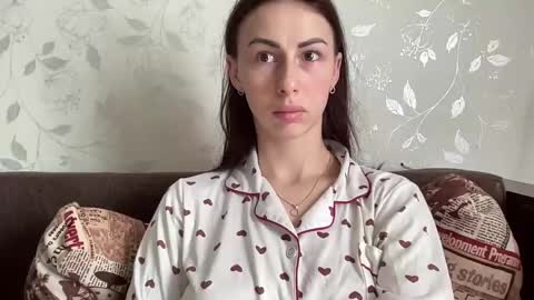 Anna online show from 6, 3, 2025