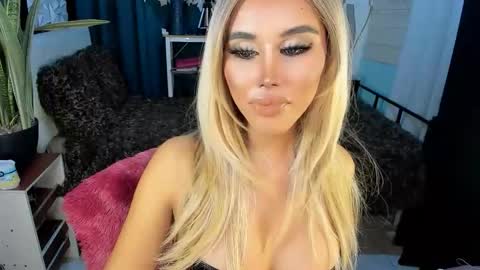 Snapshot of callmebythename_daisy chatting on 9, 9, 2025 A STINGY MAN IS A SIGN OF UNWELLINGNESS. online show from 9, 9, 2025