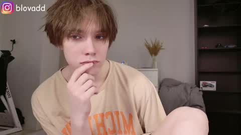 Snapshot of callmenineoneseven chatting on 3, 6, 2026 Nick online show from 3, 6, 2026
