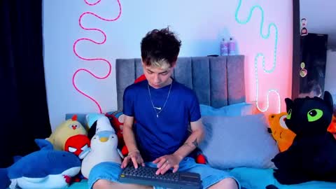 Snapshot of callum__777 chatting on 12, 5, 2026 callum online show from 12, 5, 2026