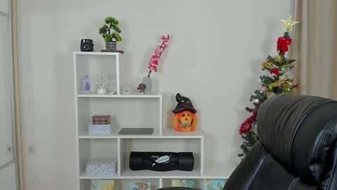 Hey I am Calvin  online show from 10, 12, 2024