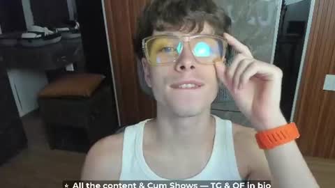 Hey I am Calvin  online show from 8, 6, 2026