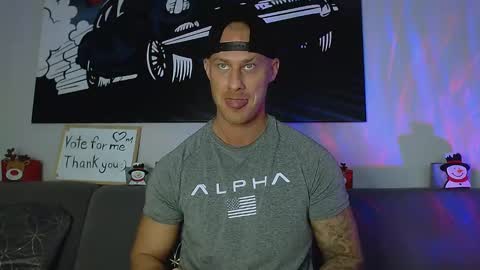 Snapshot of calvinhunt69 chatting on 20, 12, 2024 Calvin online show from 20, 12, 2024