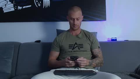 Snapshot of calvinhunt69 chatting on 3, 1, 2025 Calvin online show from 3, 1, 2025