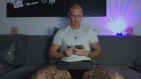 Snapshot of calvinhunt69 chatting on 10, 1, 2025 Calvin online show from 10, 1, 2025