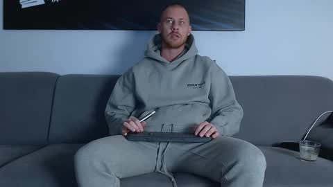 Snapshot of calvinhunt69 chatting on 20, 2, 2025 Calvin online show from 20, 2, 2025