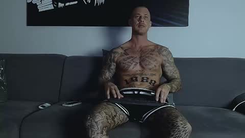 Snapshot of calvinhunt69 chatting on 11, 9, 2025 Calvin online show from 11, 9, 2025