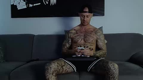 Snapshot of calvinhunt69 chatting on 1, 10, 2025 Calvin online show from 1, 10, 2025