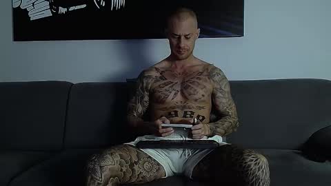 Snapshot of calvinhunt69 chatting on 17, 10, 2025 Calvin online show from 17, 10, 2025