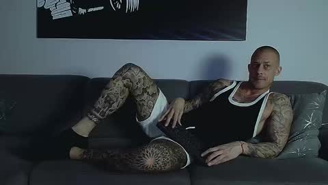 Snapshot of calvinhunt69 chatting on 30, 10, 2025 Calvin online show from 30, 10, 2025