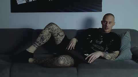 Snapshot of calvinhunt69 chatting on 19, 11, 2025 Calvin online show from 19, 11, 2025