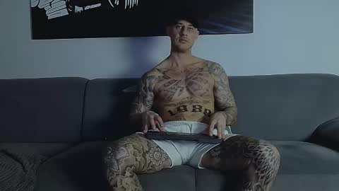 Snapshot of calvinhunt69 chatting on 26, 11, 2025 Calvin online show from 26, 11, 2025