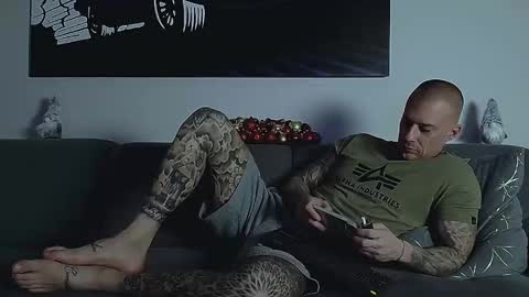 Snapshot of calvinhunt69 chatting on 4, 12, 2025 Calvin online show from 4, 12, 2025