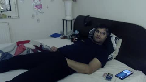 Snapshot of calvinjohnlad chatting on 25, 11, 2025 Calvinjohnlad online show from 25, 11, 2025