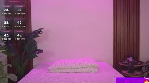 Calypso and Kayla online show from 18, 11, 2025