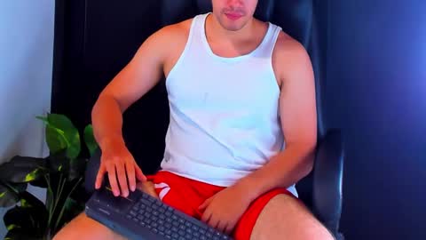 Snapshot of camara110 chatting on 3, 1, 2025 camara110 online show from 3, 1, 2025