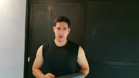 Snapshot of camara110 chatting on 17, 1, 2025 camara110 online show from 17, 1, 2025