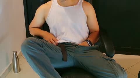 Snapshot of camara110 chatting on 24, 1, 2025 camara110 online show from 24, 1, 2025