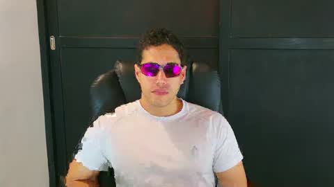 Snapshot of camara110 chatting on 26, 1, 2025 camara110 online show from 26, 1, 2025