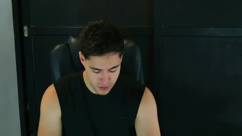 Snapshot of camara110 chatting on 4, 2, 2025 camara110 online show from 4, 2, 2025