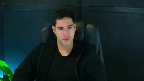 Snapshot of camara110 chatting on 12, 2, 2025 camara110 online show from 12, 2, 2025