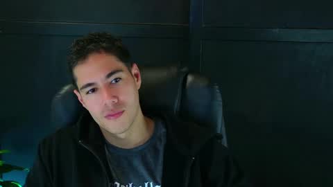 Snapshot of camara110 chatting on 13, 2, 2025 camara110 online show from 13, 2, 2025