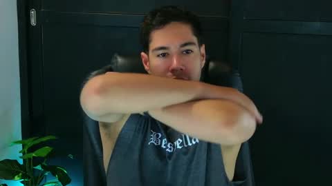 Snapshot of camara110 chatting on 15, 2, 2025 camara110 online show from 15, 2, 2025