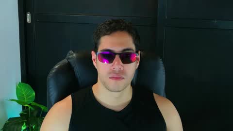 Snapshot of camara110 chatting on 20, 2, 2025 camara110 online show from 20, 2, 2025