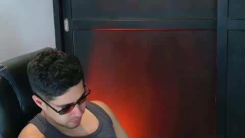 Snapshot of camara110 chatting on 15, 9, 2025 camara110 online show from 15, 9, 2025