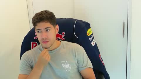 Snapshot of camara110 chatting on 29, 11, 2025 camara110 online show from 29, 11, 2025