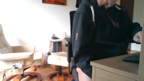 Snapshot of camcologne chatting on 7, 1, 2025 camcologne online show from 7, 1, 2025