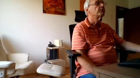 Snapshot of camcologne chatting on 10, 7, 2026 camcologne online show from 10, 7, 2026