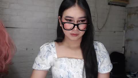 camela_star online show from 4, 11, 2025