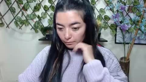 Snapshot of cameliasaenz chatting on 3, 1, 2025 camelia online show from 3, 1, 2025