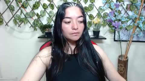 Snapshot of cameliasaenz chatting on 8, 1, 2025 camelia online show from 8, 1, 2025