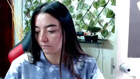 Snapshot of cameliasaenz chatting on 3, 2, 2025 camelia online show from 3, 2, 2025