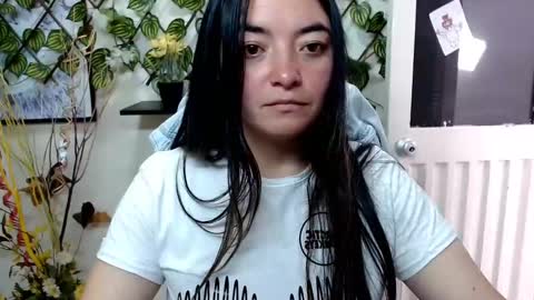 Snapshot of cameliasaenz chatting on 5, 2, 2025 camelia online show from 5, 2, 2025