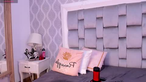 Cameron  online show from 28, 12, 2024