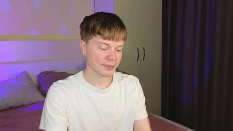 Snapshot of cameron_crowly chatting on 15, 11, 2025 Cameron online show from 15, 11, 2025